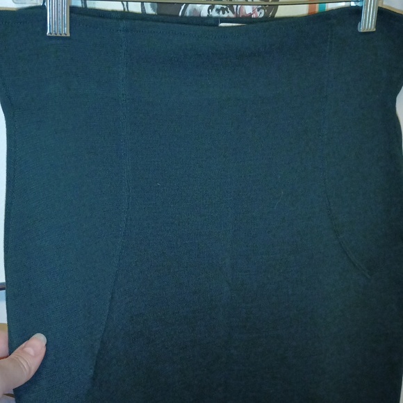 Vintage dark green knit skirt, wool blend - Picture 2 of 7